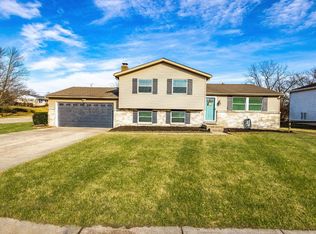202 Kensington Dr, Hamilton, OH