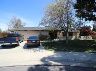 204 Skeet Ct, Bakersfield, CA 93309