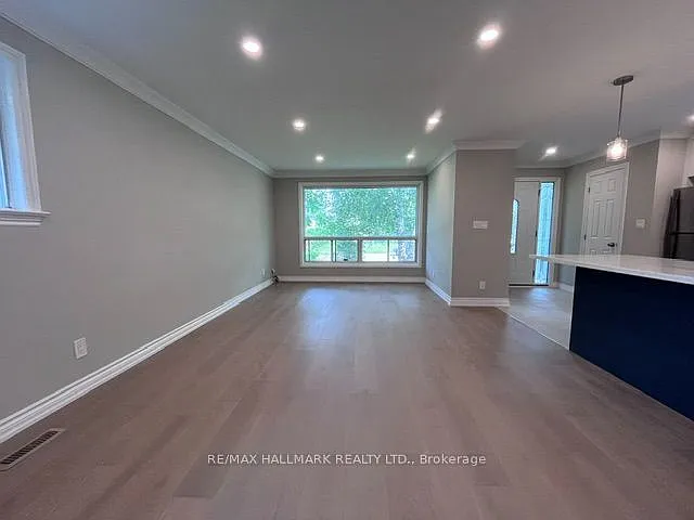 758 Botany Hill Cres — Photo 8