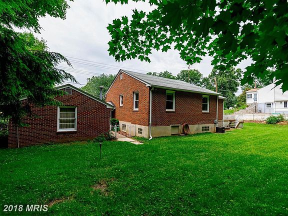 4th image of 108 E Deer Park Dr