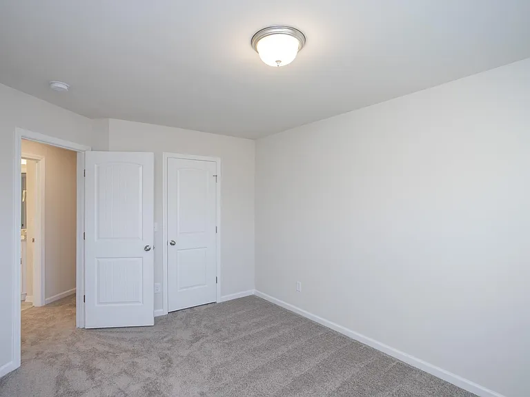 2031 Sperling Dr — Photo 32