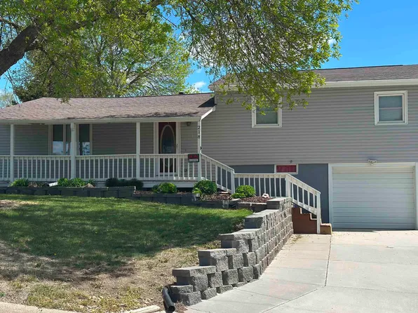 218 Needham St, Winside, NE 68790
