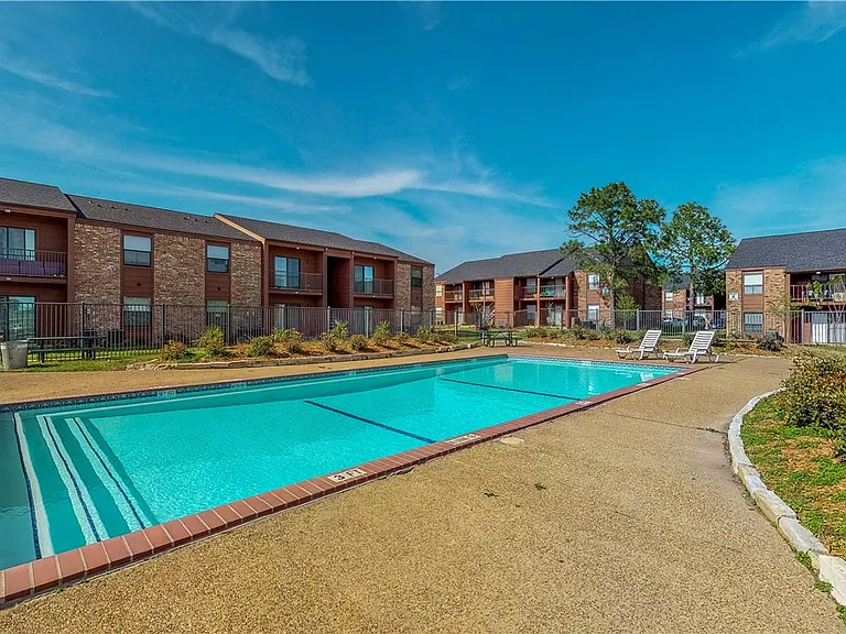 904 University Oaks Blvd #20 — Photo 26