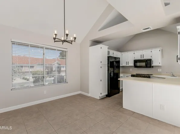 1633 E LAKESIDE Drive #35, Gilbert, AZ 85234