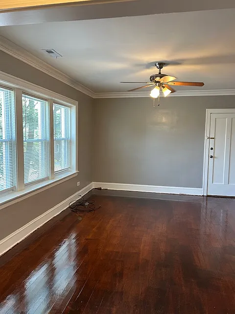 2 bed, 900 sqft, $1,600 — Photo 4