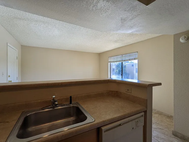 3535 W Tierra Buena Ln #273 — Photo 2