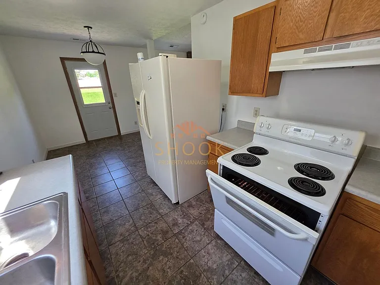 284 Blakely Dr — Photo 14