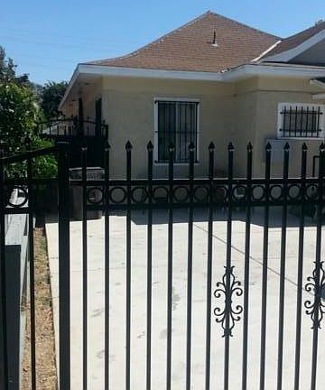 3rd image of 1150 Raymond Ave