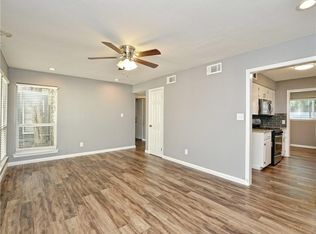 6804 Lexington Rd #B, Austin, TX 78757