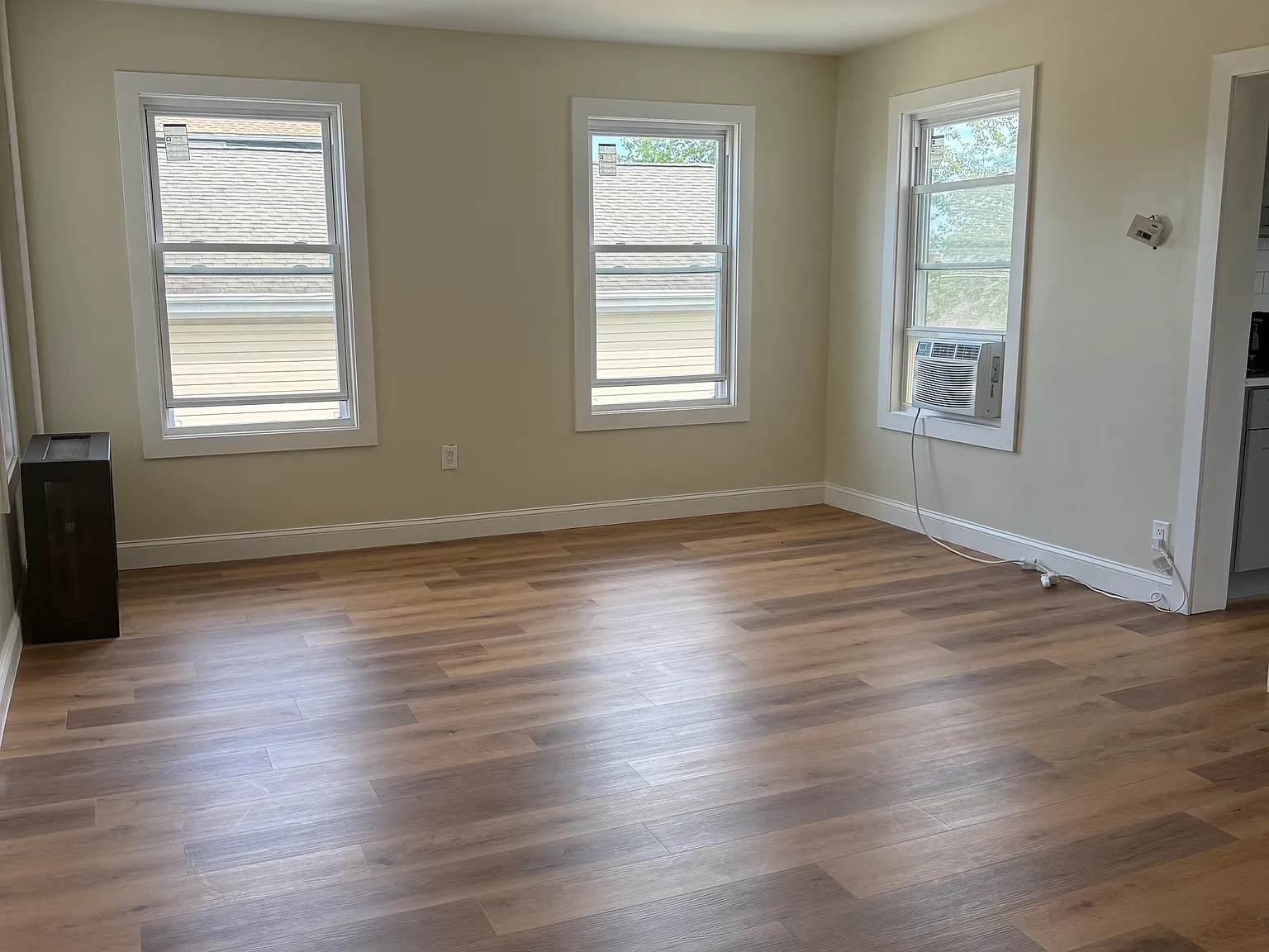 3 bed, 1800 sqft, $3,250 — Photo 1