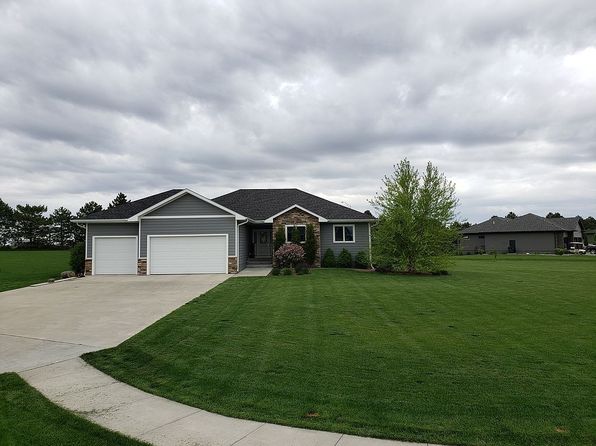 102 Chicadee Cir