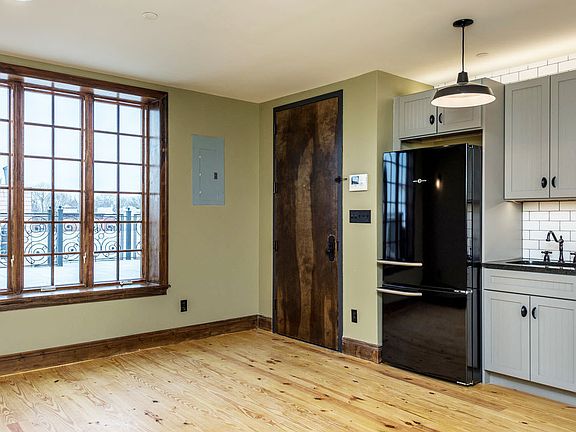 3rd image of 43 Newell St #4B