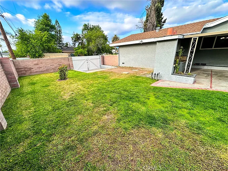 16404 Mayall St — Photo 14