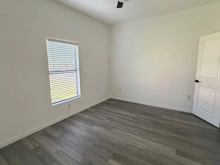 2122 Armour Rd #2122 — Photo 15