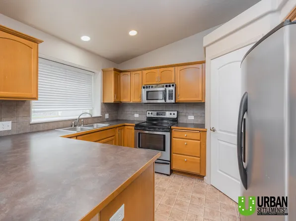 1910 S Canyon Woods Ln, Spokane, WA 99224