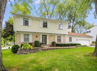 1580 Almond Ct, Downers Grove, IL 60515