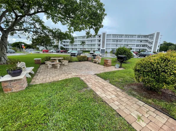 139 Oakridge J #139, Deerfield Beach, FL 33442