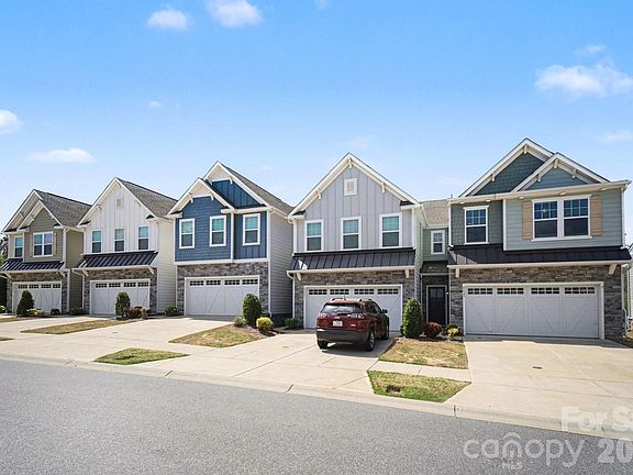 3rd image of 6423 Kinder Ln