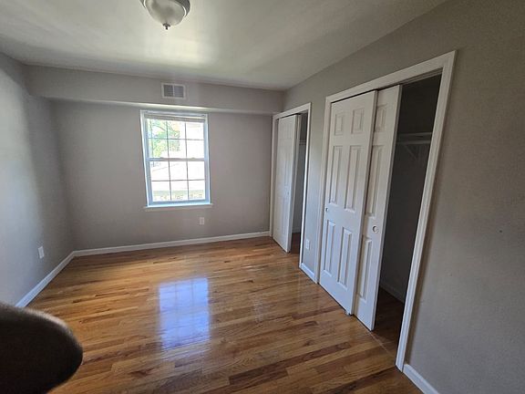 5th image of 224 N Arlington Ave APT 2