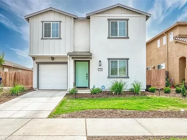 750 Newton Ct — Photo 1