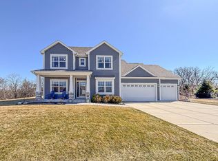 W275N358 Arrowhead TRAIL, Waukesha, WI 53188