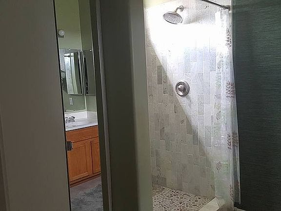 3rd image of 3757 W Whitman Dr
