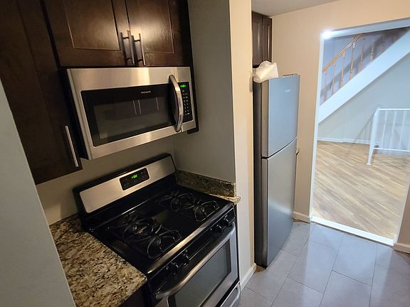 2Br/2Bath triplex