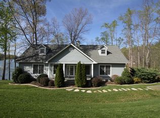 54 Oak Ridge Rd, Union Hall, VA 24176