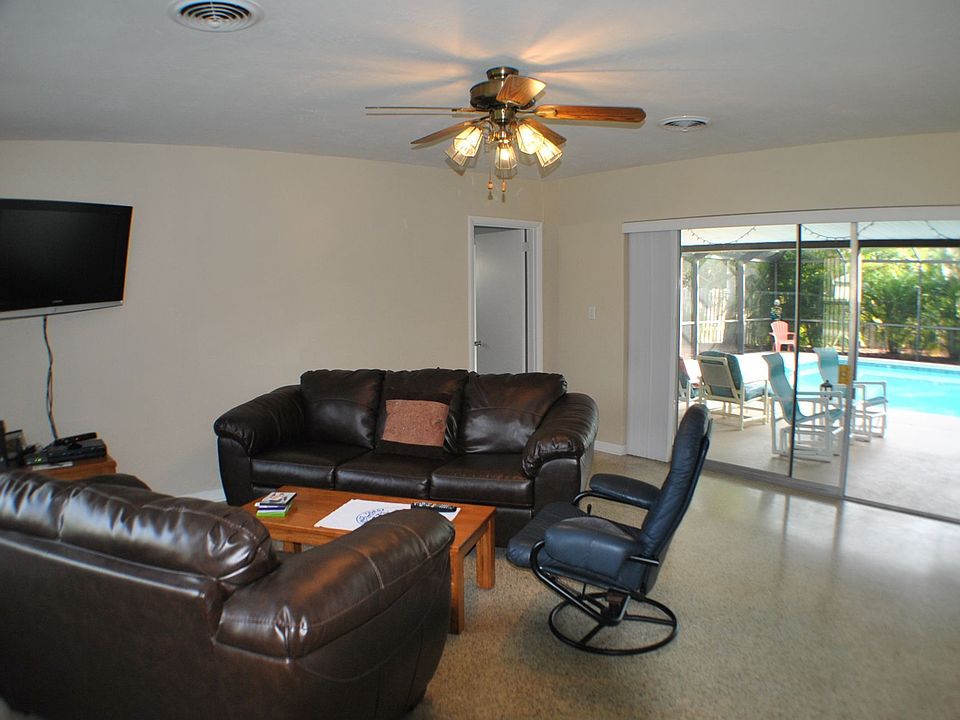 1st image of 166 Antigua Dr