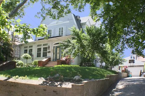 Sold by Fillmore | media 1