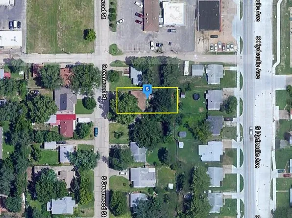 2424 S Greenwood Ave, Wichita, KS 67216
