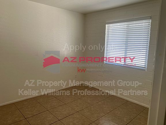 5th image of 207 S 3rd St APT 12