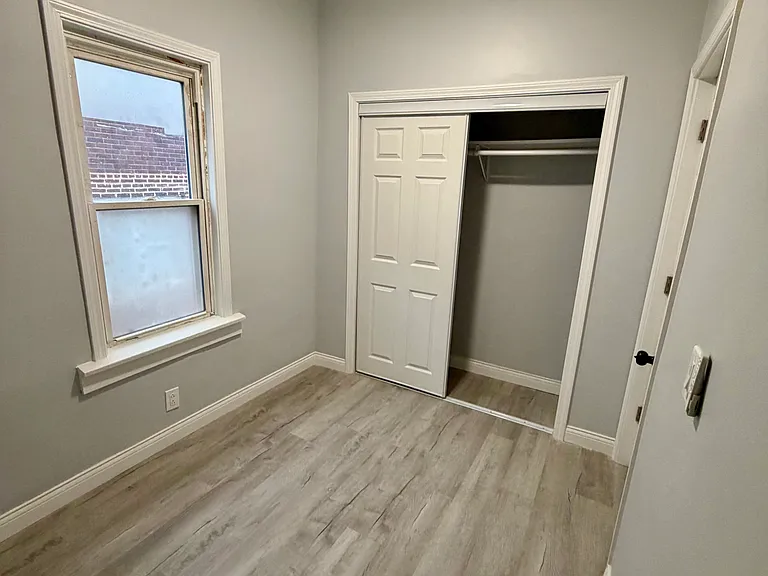 2604 Schrage Ave #2 — Photo 5