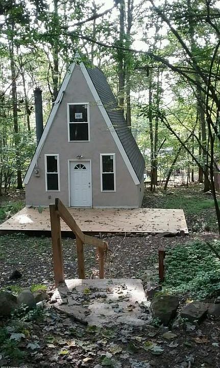 1st image of 1131 Woodhaven Dr