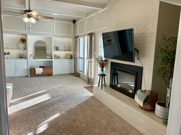 3 Greenbriar Ct, Trophy Club, TX 76262