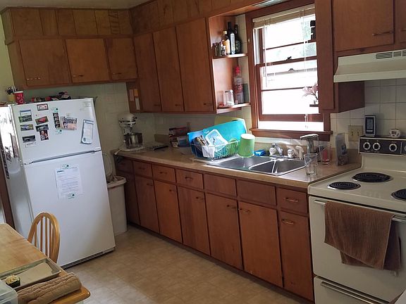 4th image of 506 E Burton St