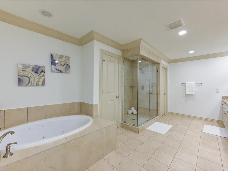 13606 Teal Bluff Ln — Photo 36