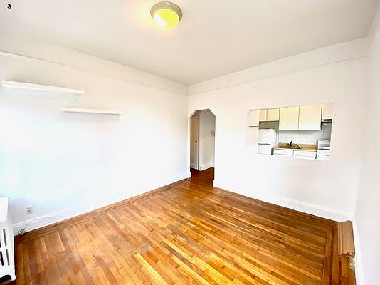 2nd image of 98 Mac Dougal St #4A