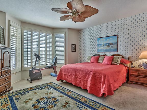 5th image of 14121 W Robertson Dr