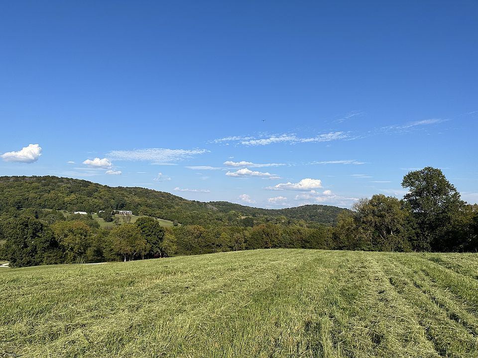1st image of 12 Opossum Hollow Rd