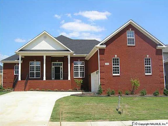 2nd image of 7403 Parktrace Ln SE