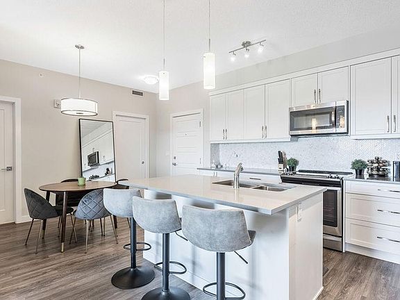 4th image of 150 Auburn Meadows Mnr SE #403