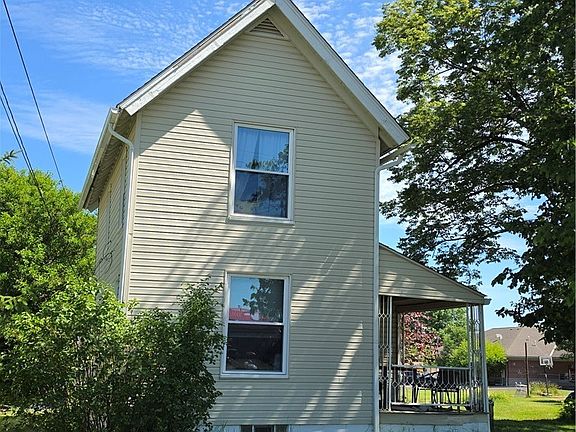 2nd image of 21082 Westwood Dr