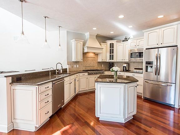 4th image of 10958 Harbor Bay Dr