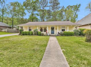 2117 Bershire Dr, Huntsville, TX 77340