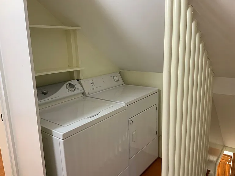 740 W Burkitt St — Photo 23
