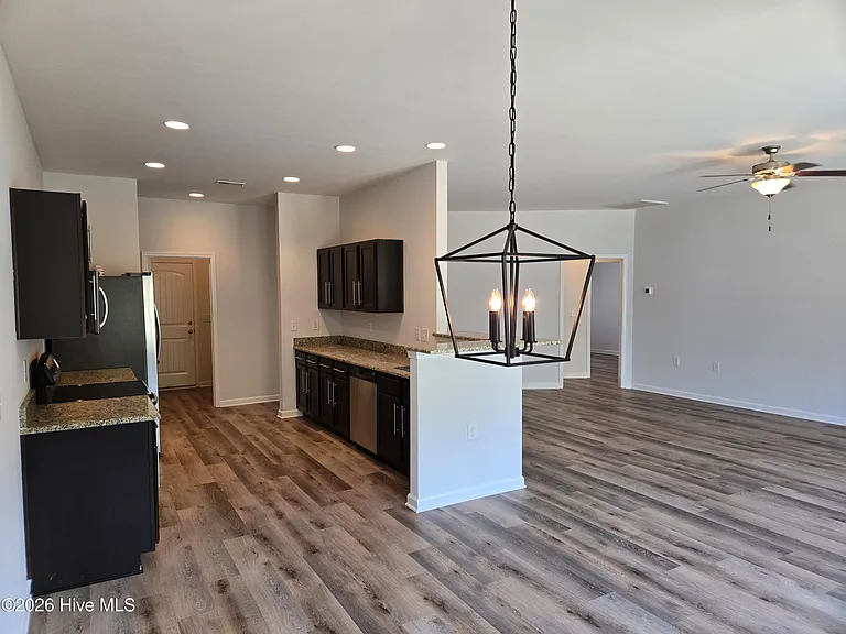 8133 Porters Crossing Way — Photo 4