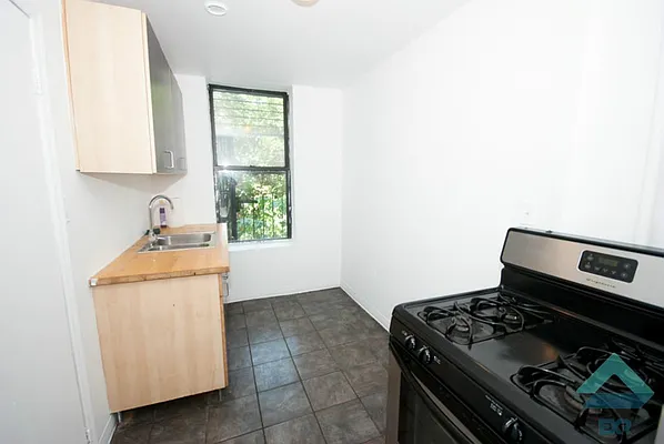 Rented by EXR | media 34