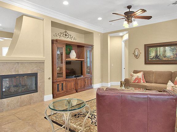 5th image of 4513 E Carob Dr
