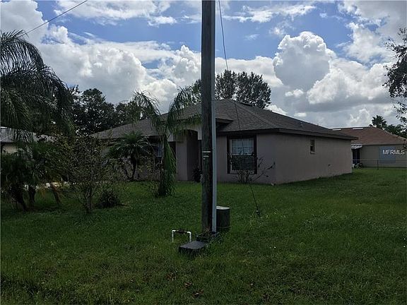 3rd image of 704 Caribou Dr